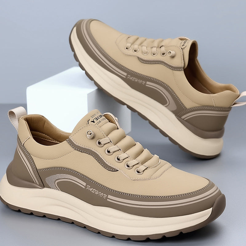 Släpp-på-sneakers för herrar med halksäker sula