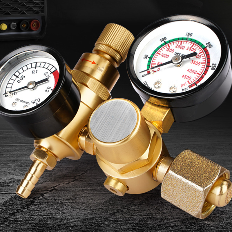 🔥⚙️ Energibesparande Svetsgas Argonregulator: "Gaskostnadsbespararen" för svetsare – sparar en halv flaska argon på 10 timmars svetsarbete ✨.