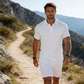 Tvådelat sommarset för herrar bestående av polotröja och shorts