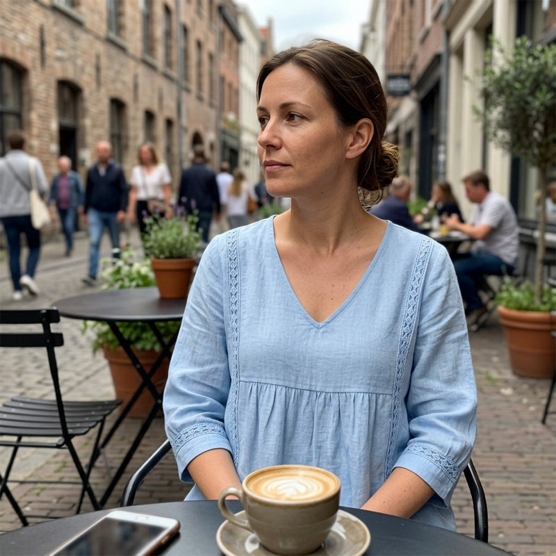 👚 50% RABATT NU! 🕊️ Kvinnors Casual V-ringad Spetskant Topp – Kejsarskuren, Lättvikt & 3/4 Ärmar – Flödande, Andningsbar & Romantisk ✨
