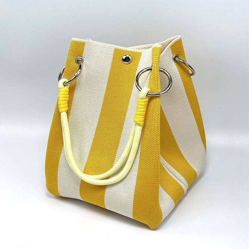 👜✨ 50% RABATT NU! Stickad hinkväska – eleganta ränder, rymlig & perfekt för semestern 🌊👒